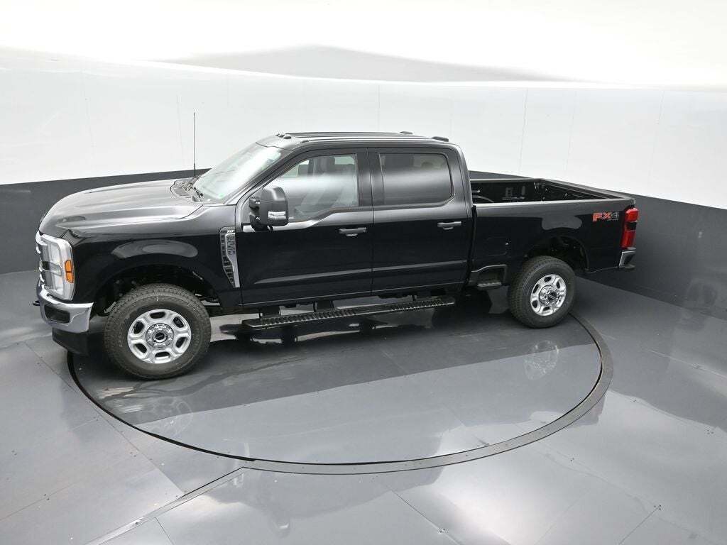 2025 Ford F-350 Super Duty XLT