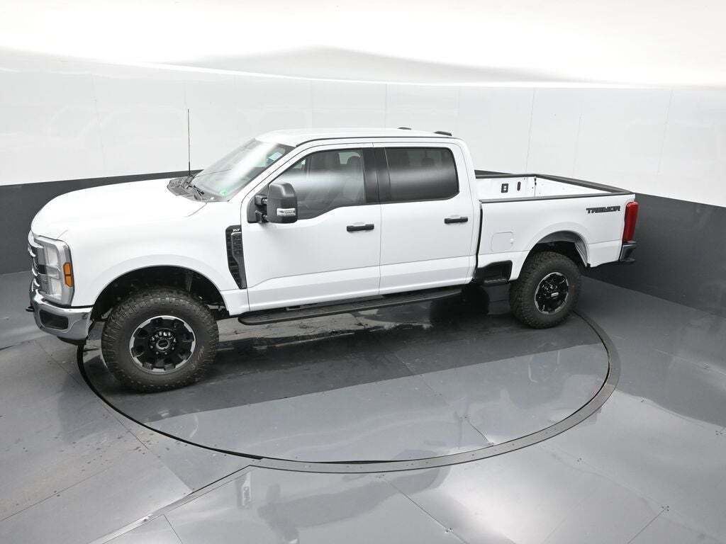 2025 Ford F-350 Super Duty XLT
