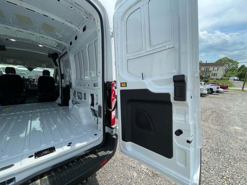 2025 Ford Transit 250