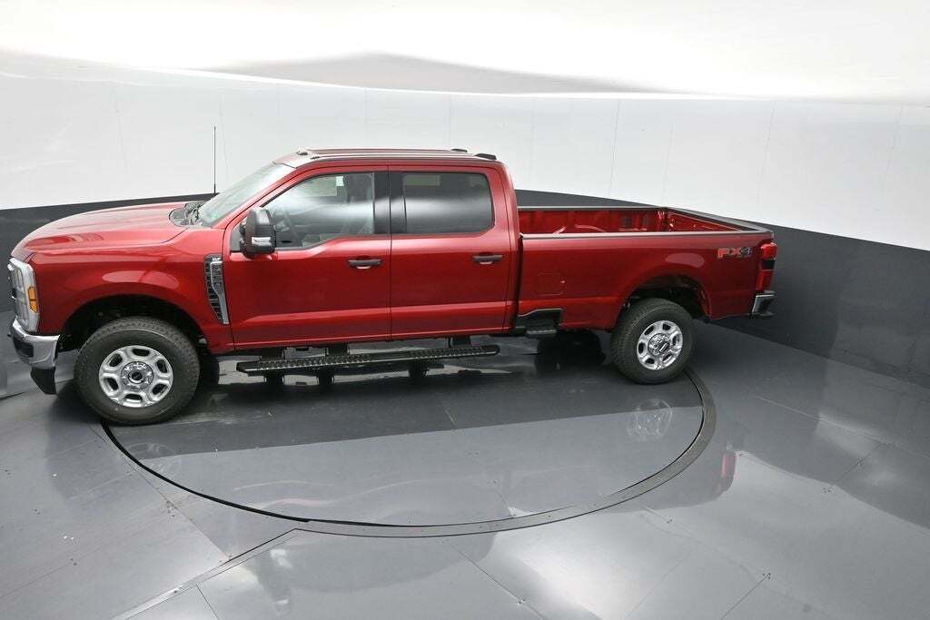 2025 Ford F-350 Super Duty XLT