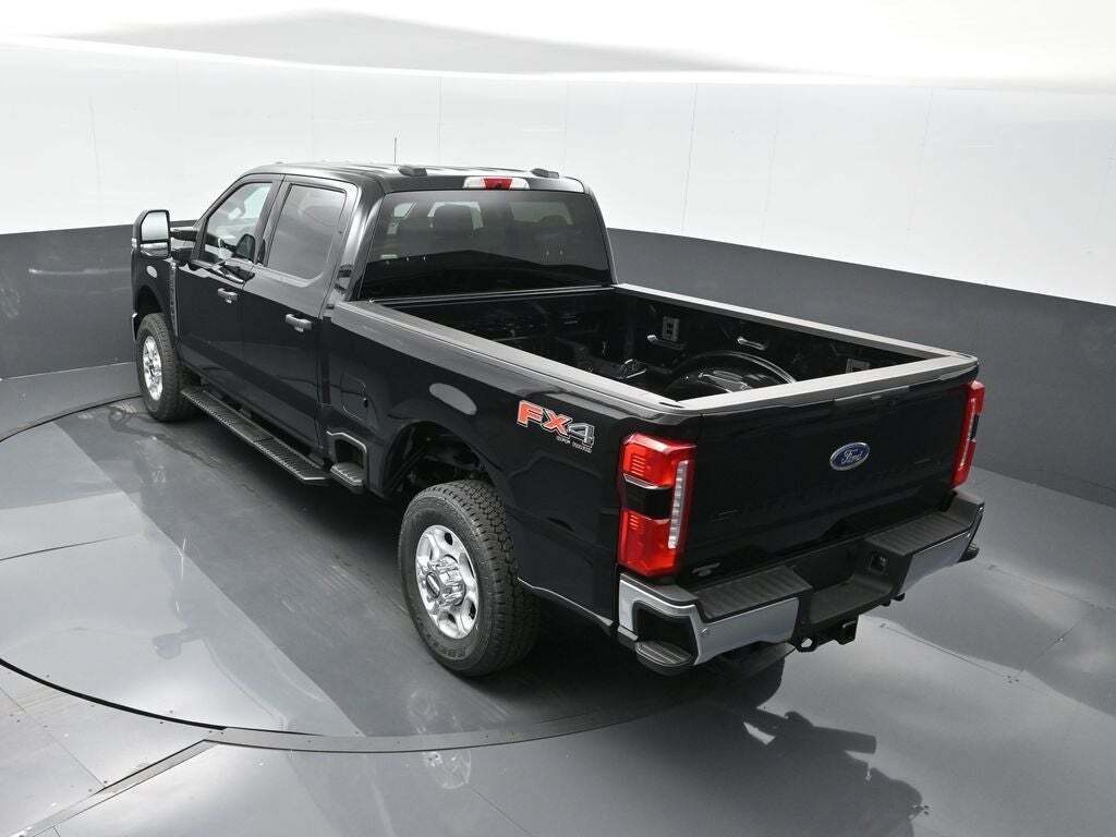 2025 Ford F-350 Super Duty XLT