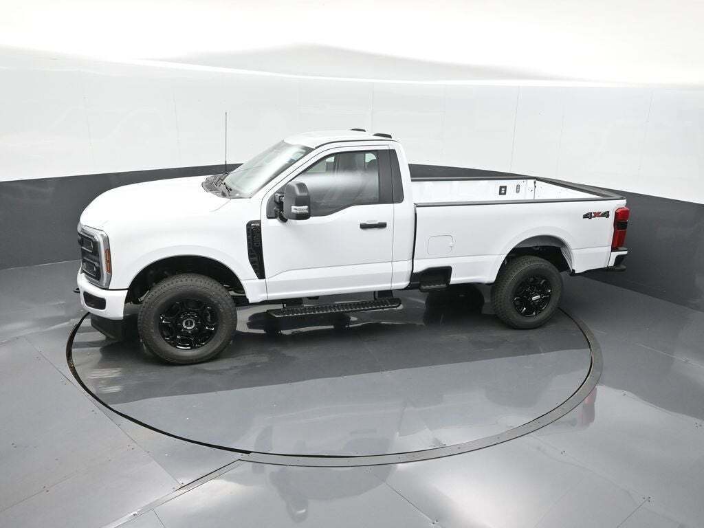 2025 Ford F-350 Super Duty XL