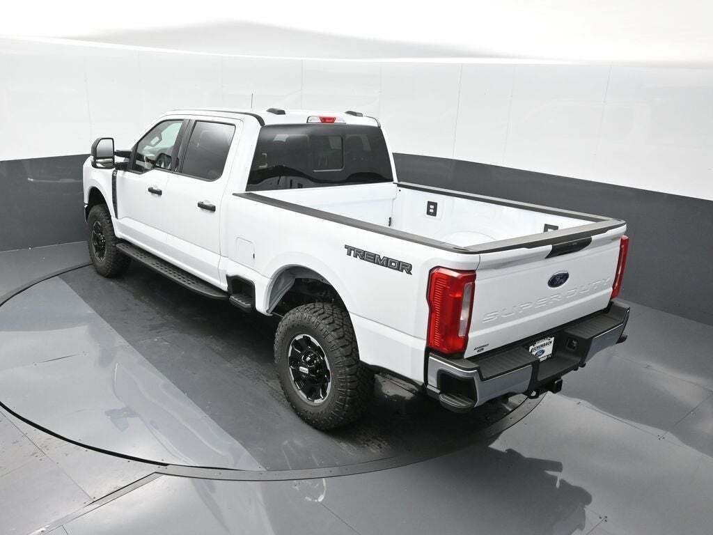 2025 Ford F-350 Super Duty XLT