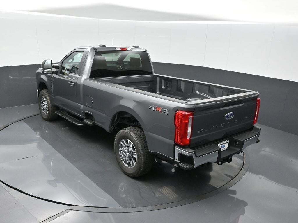 2025 Ford F-350 Super Duty XLT
