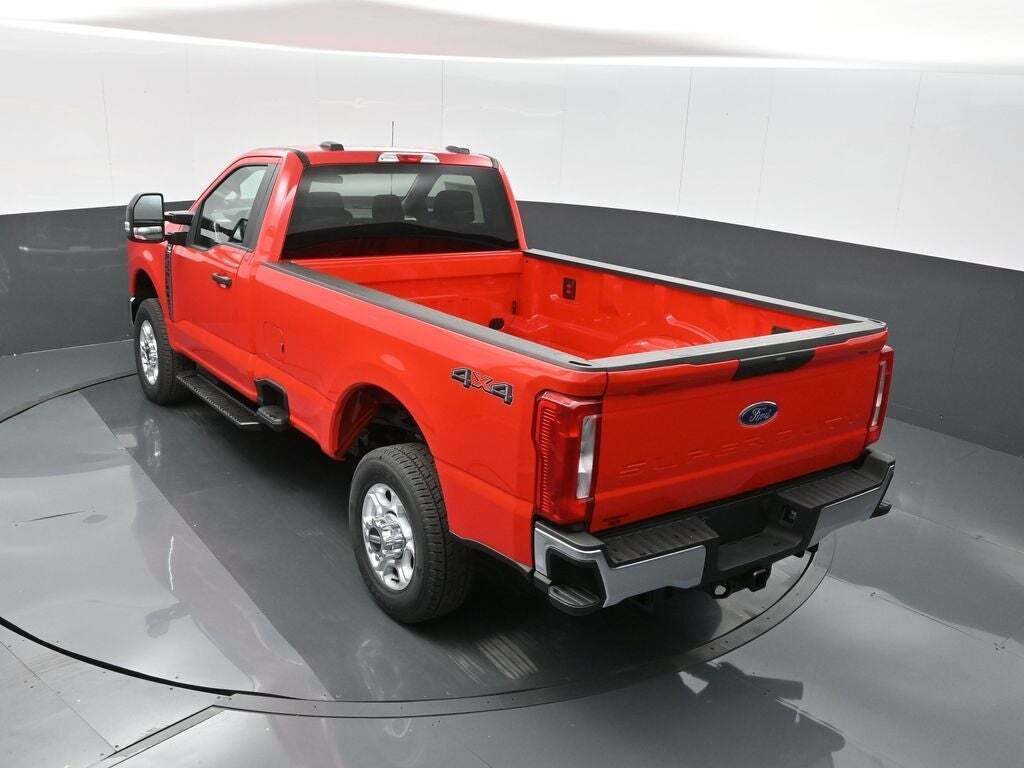 2025 Ford F-350 Super Duty XLT
