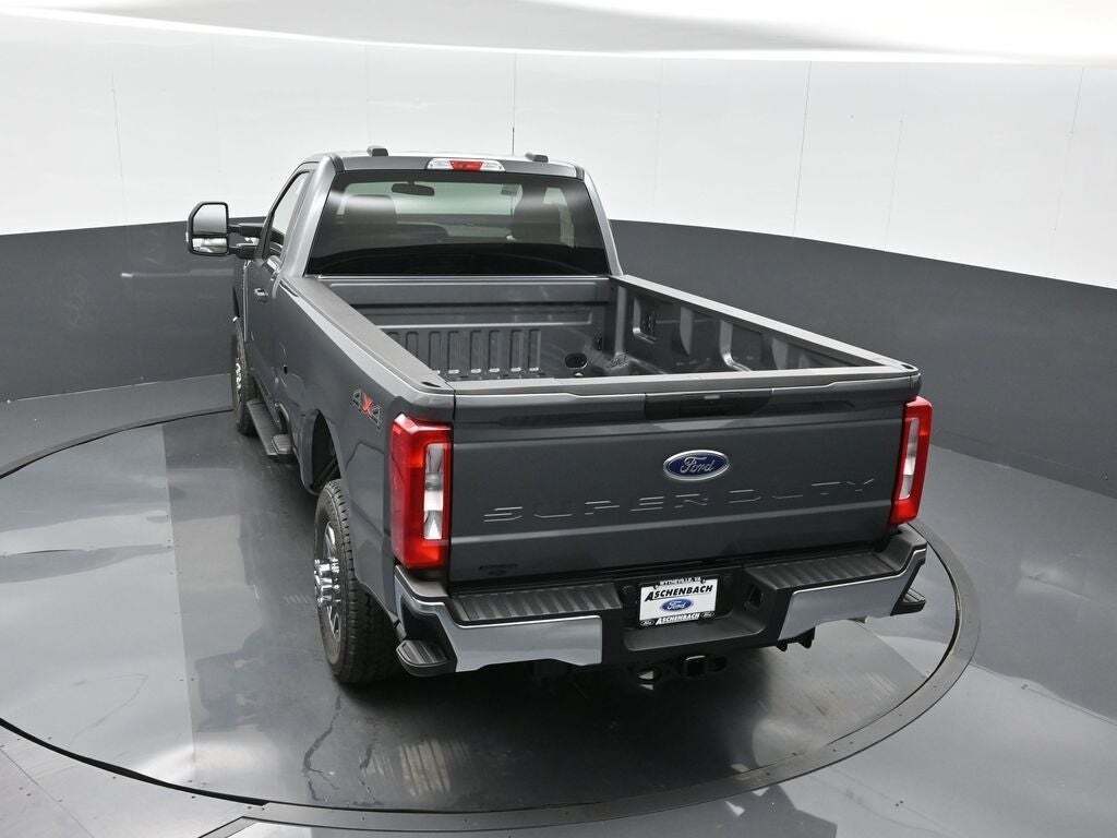 2025 Ford F-350 Super Duty XLT