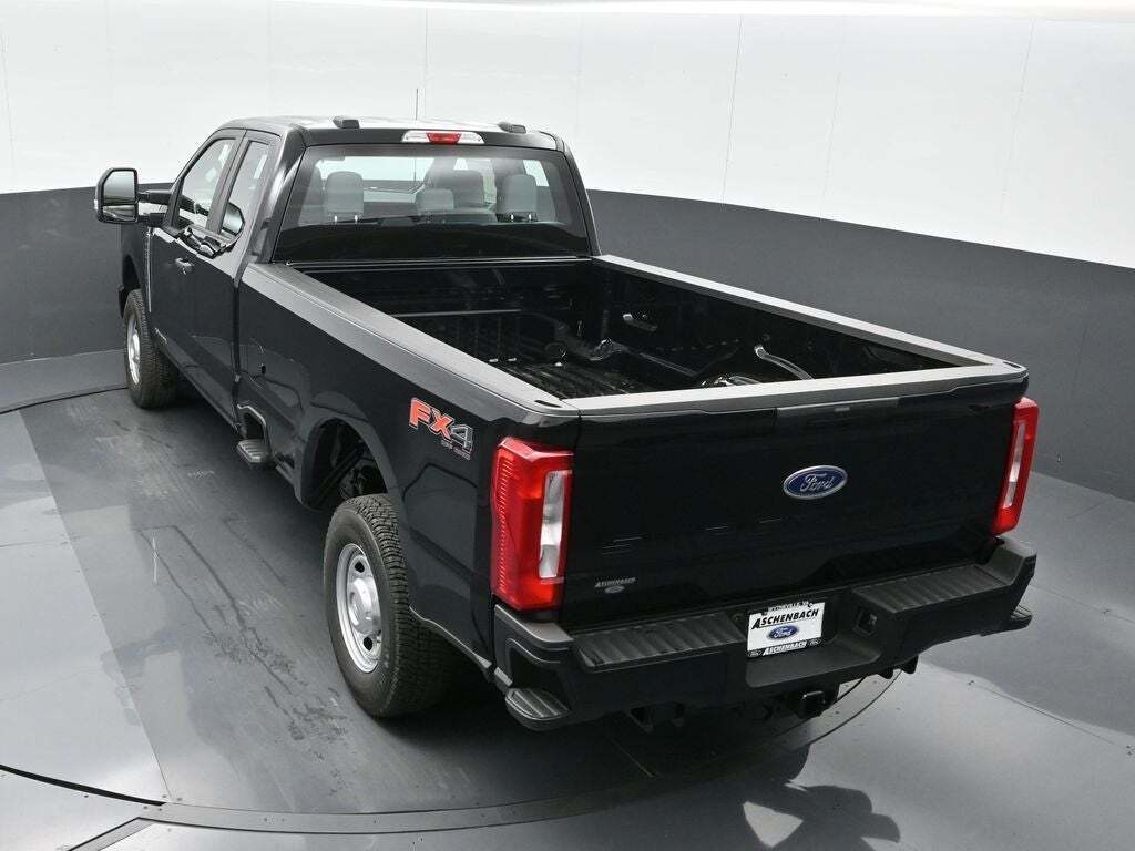 2025 Ford F-250 Super Duty XL