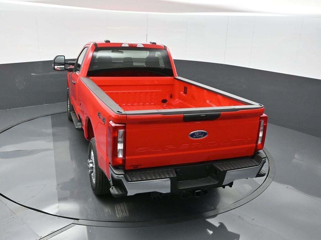 2025 Ford F-350 Super Duty XLT