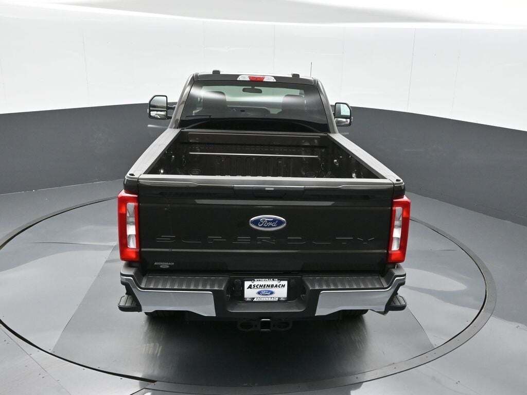 2025 Ford F-350 Super Duty XLT