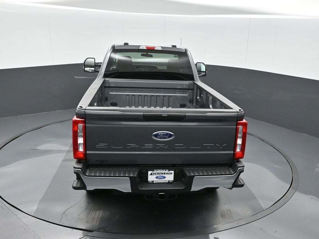 2025 Ford F-350 Super Duty XLT