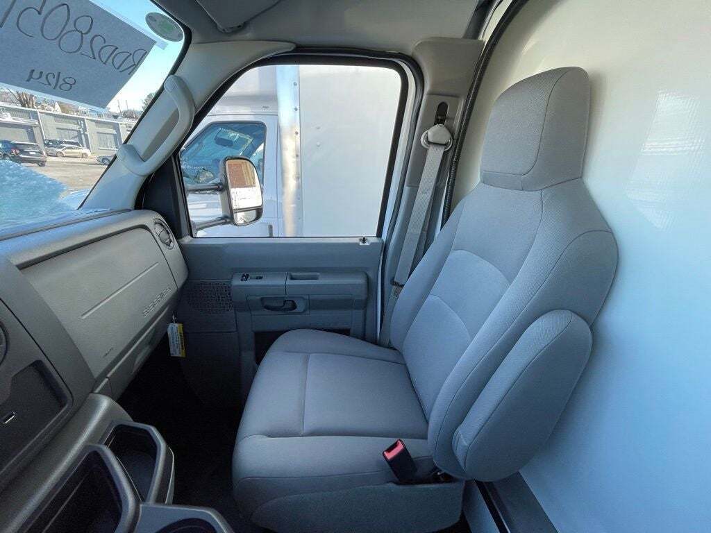 2024 Ford E-Series E-450 SD