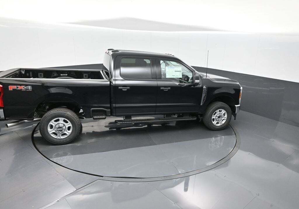 2025 Ford F-350 Super Duty XLT