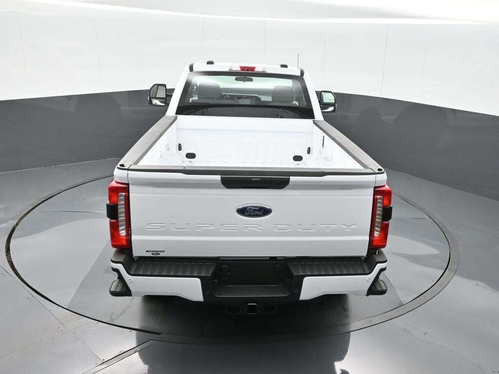 2025 Ford F-350 Super Duty XL