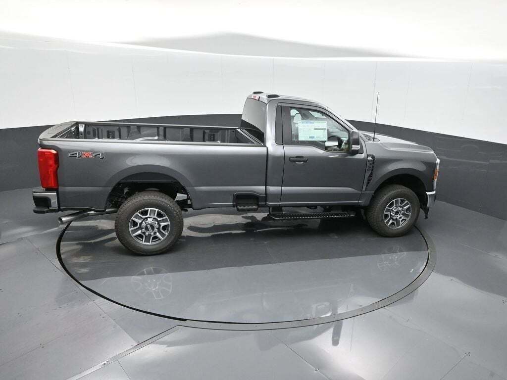 2025 Ford F-350 Super Duty XLT
