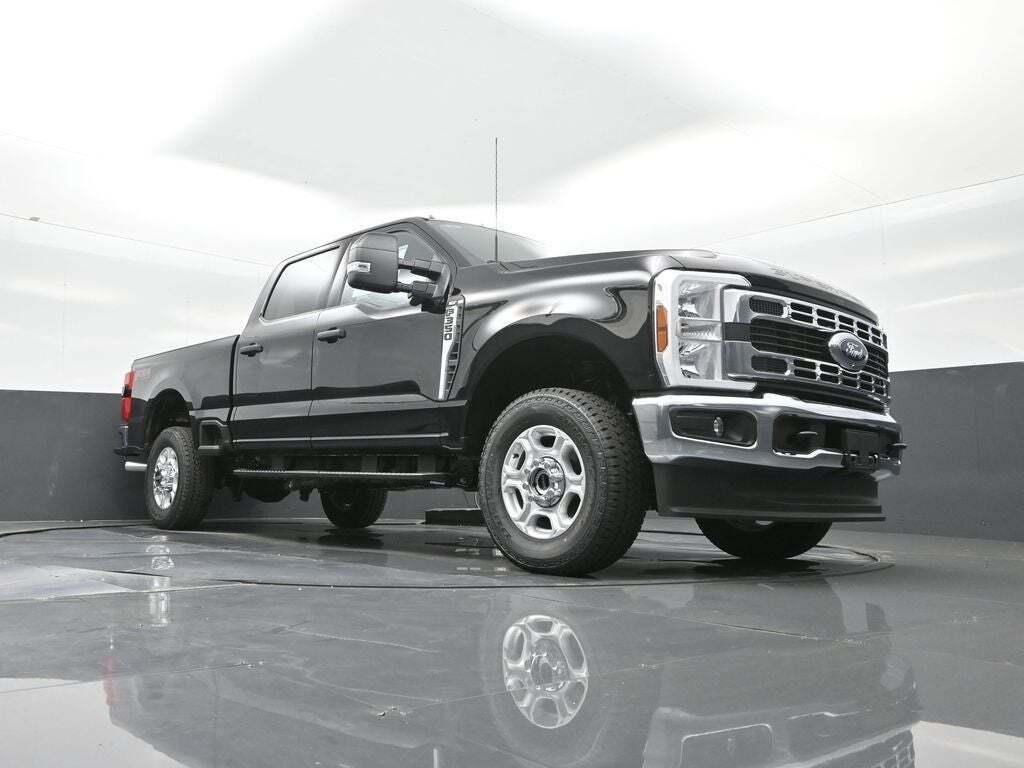2025 Ford F-350 Super Duty XLT