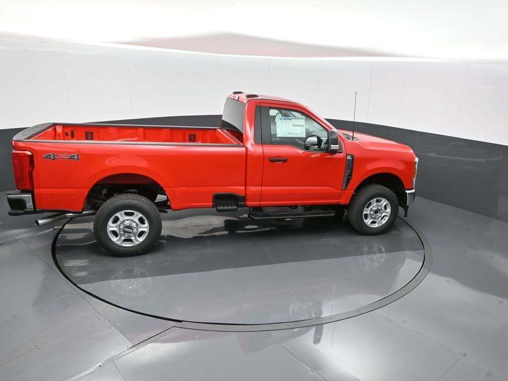 2025 Ford F-350 Super Duty XLT