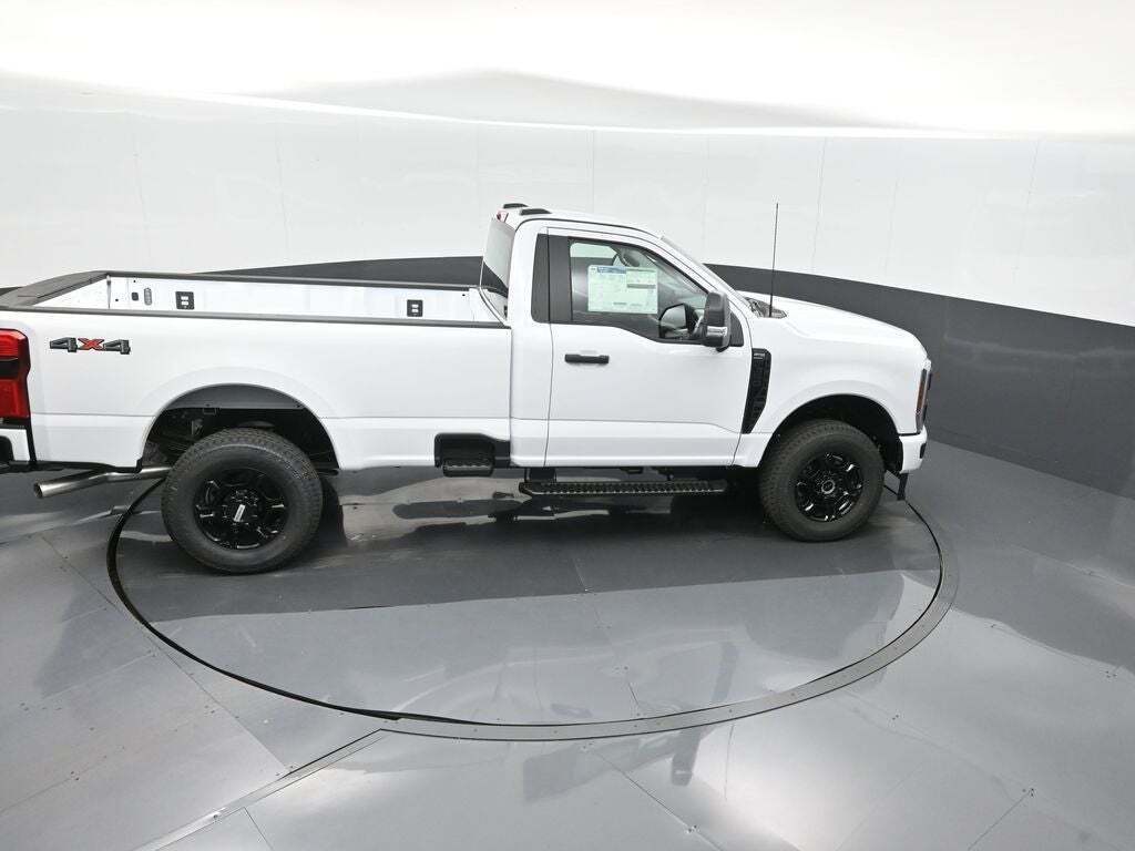 2025 Ford F-350 Super Duty XL
