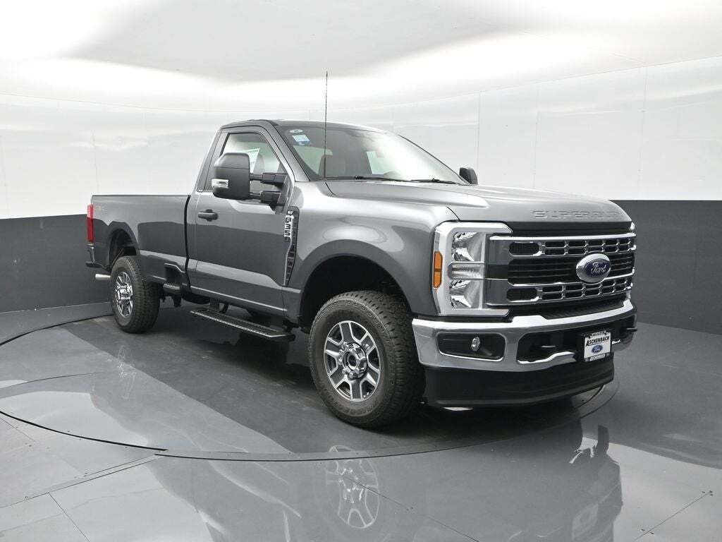 2025 Ford F-350 Super Duty XLT