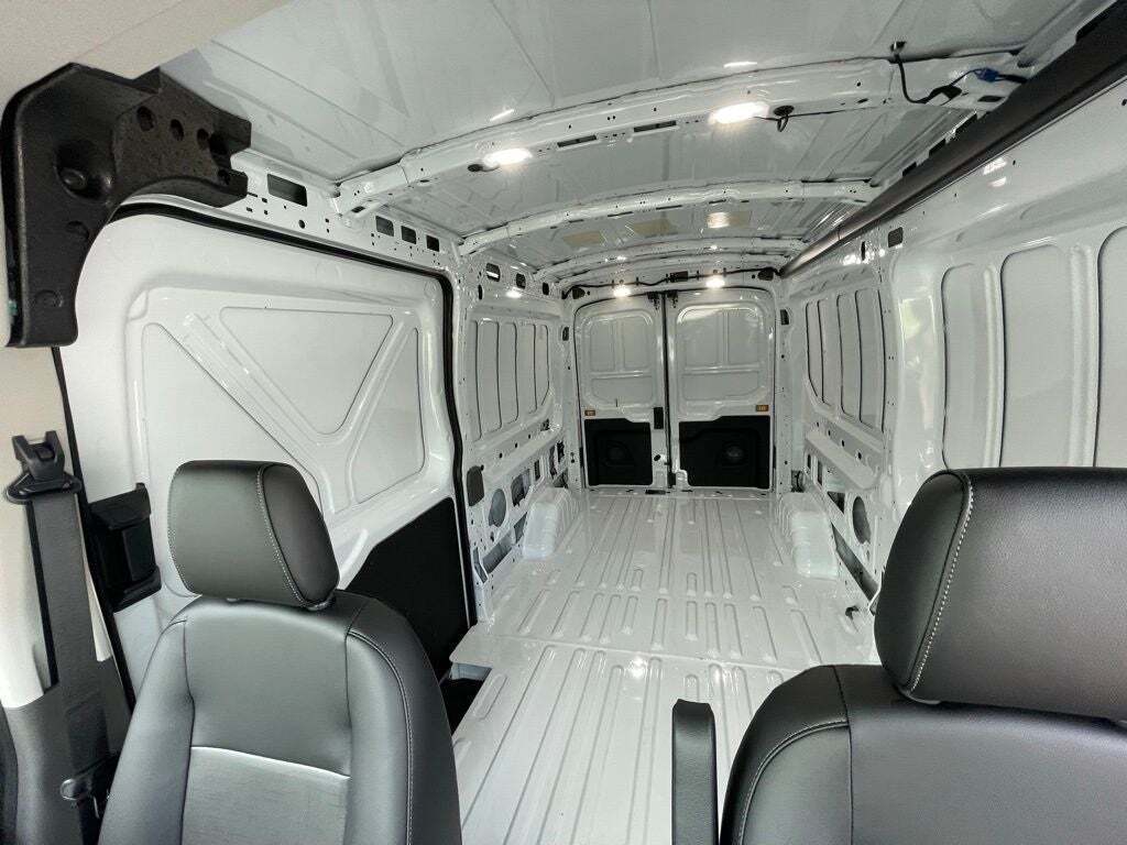 2025 Ford Transit 250