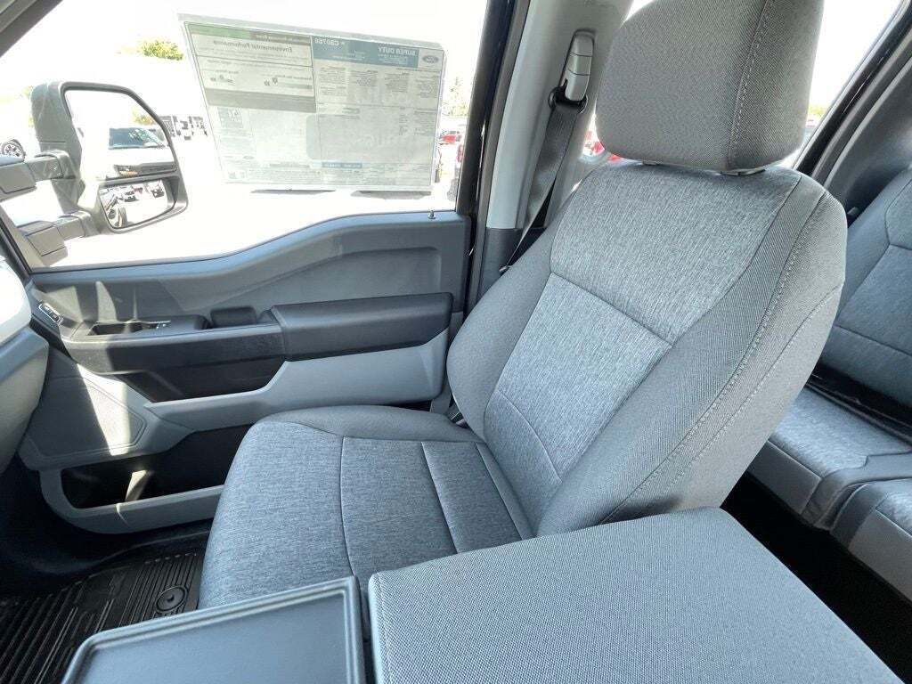2025 Ford F-350 Super Duty XL