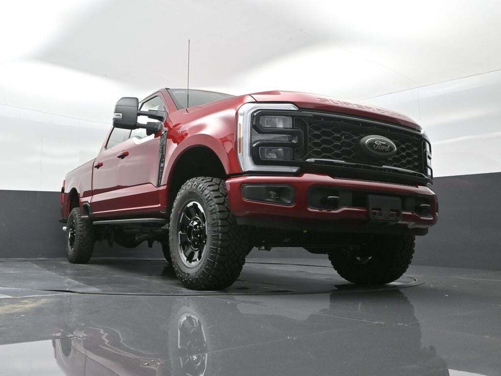 2025 Ford F-350 Super Duty XLT