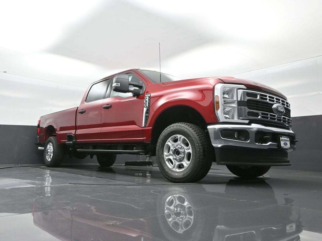 2025 Ford F-350 Super Duty XLT