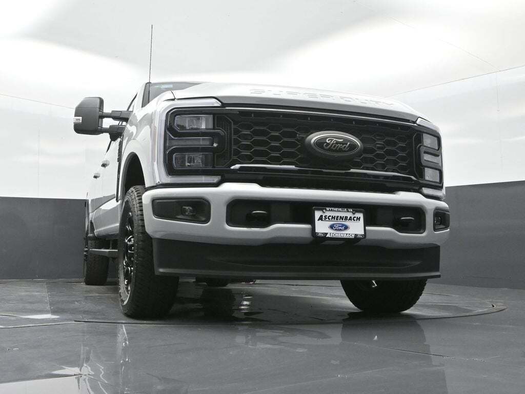 2025 Ford F-250 Super Duty XLT