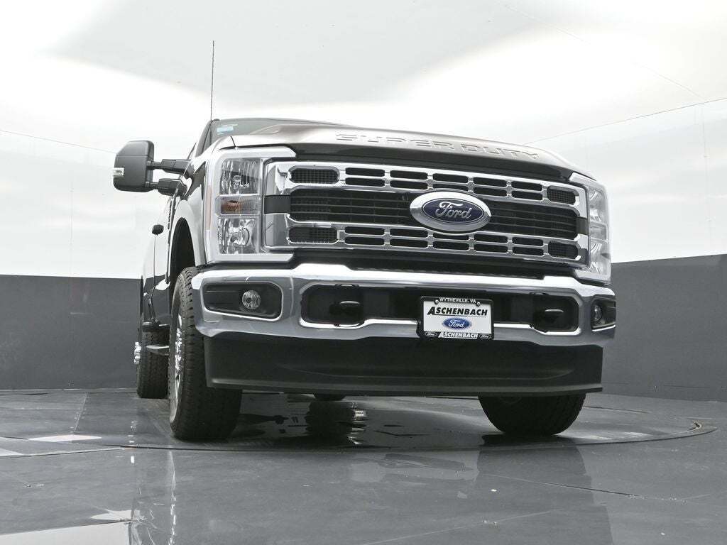 2025 Ford F-350 Super Duty XLT