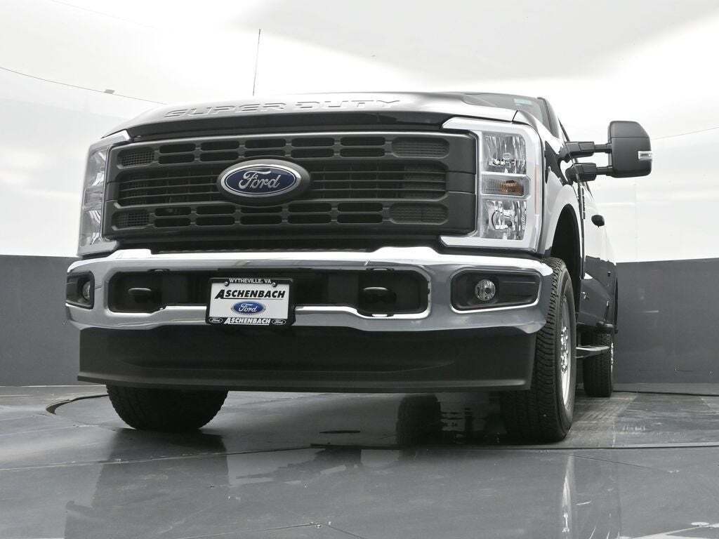 2025 Ford F-250 Super Duty XL