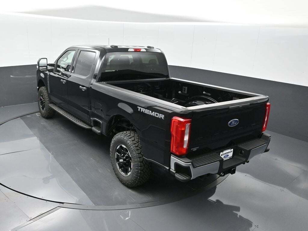 2025 Ford F-350 Super Duty XLT