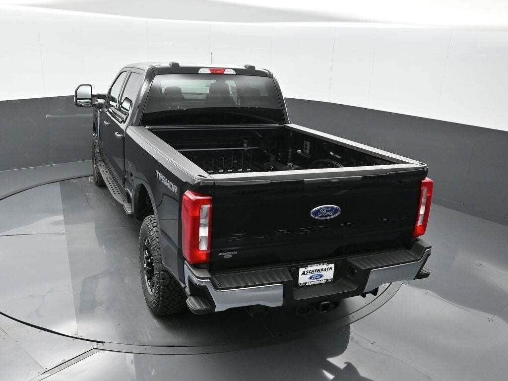 2025 Ford F-350 Super Duty XLT
