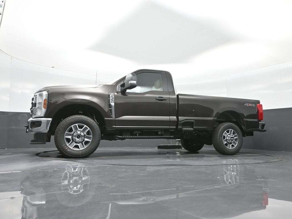 2025 Ford F-350 Super Duty XLT