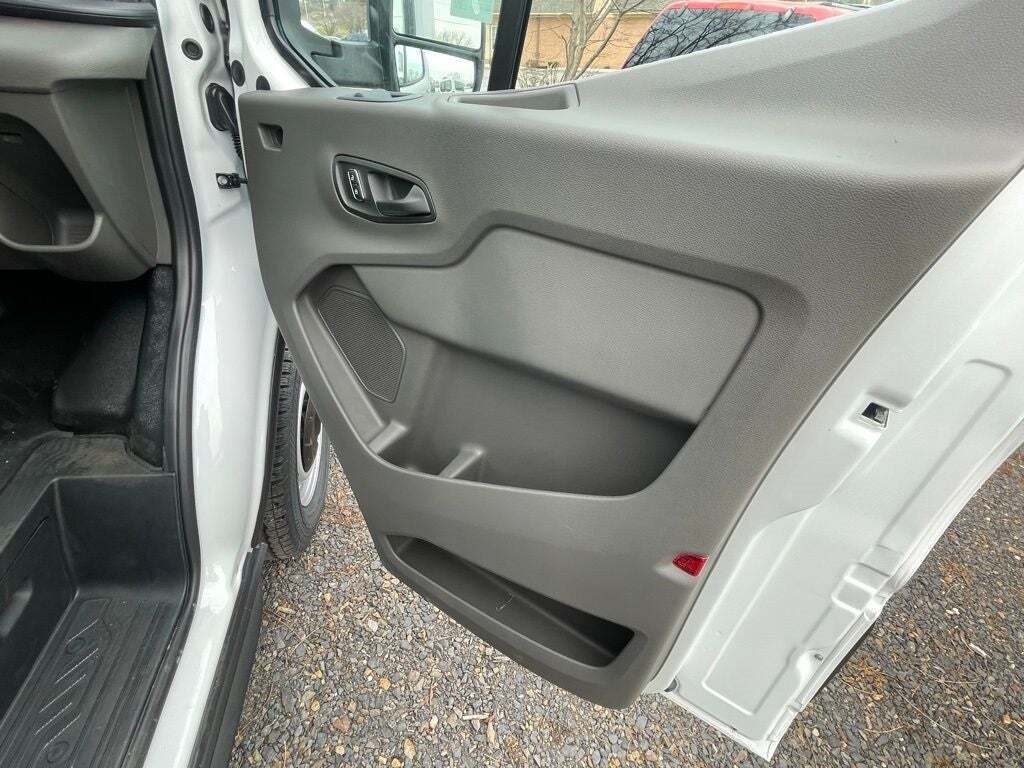 2024 Ford Transit 250