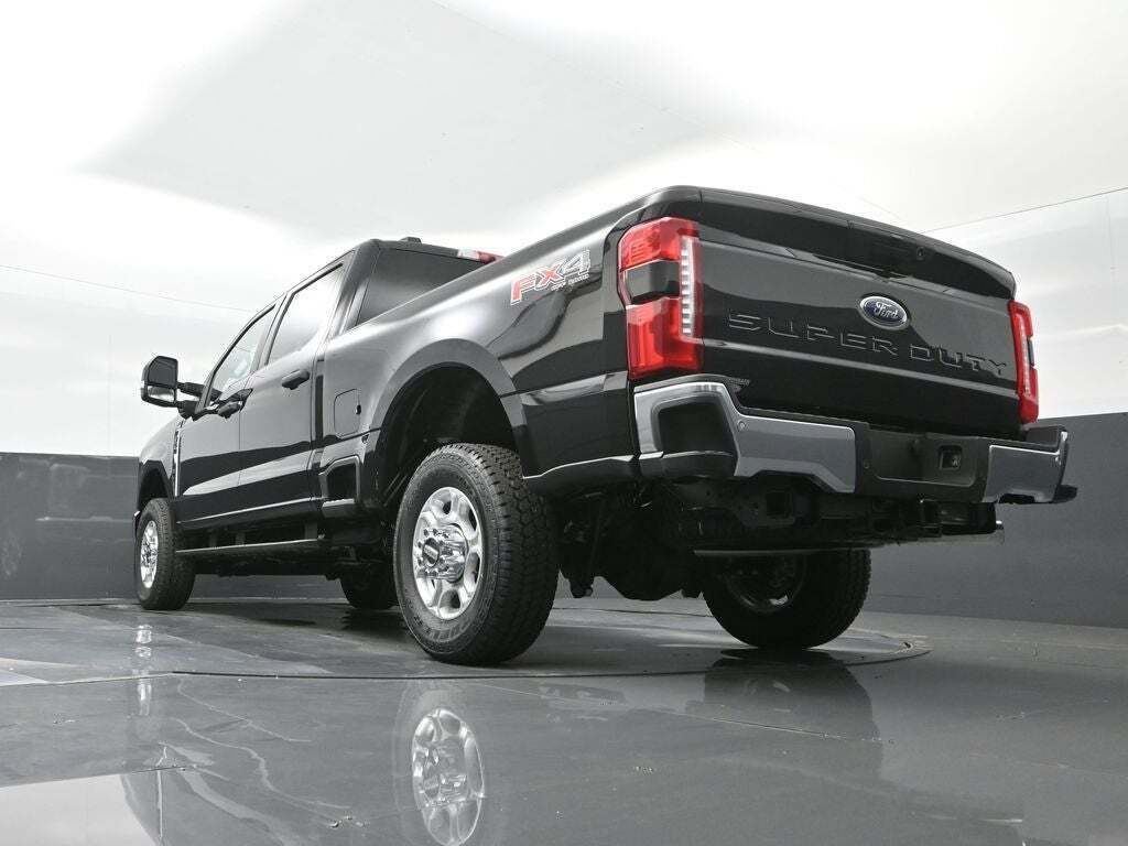 2025 Ford F-350 Super Duty XLT