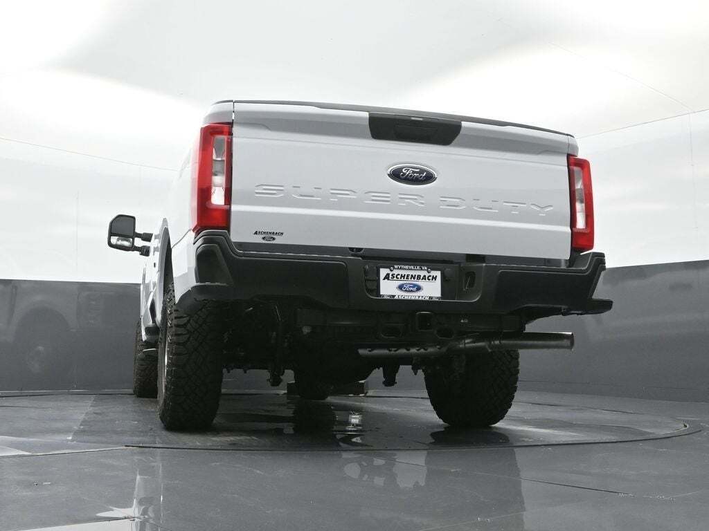 2025 Ford F-250 Super Duty XL