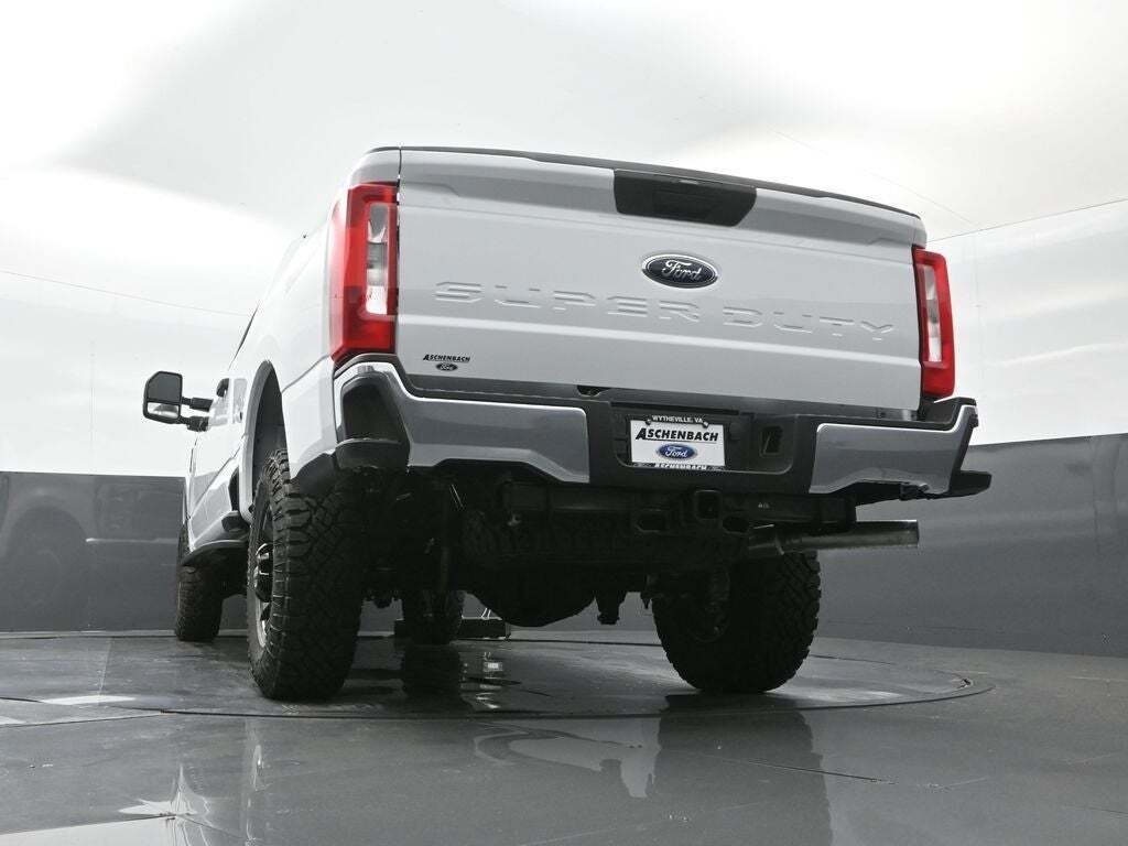 2025 Ford F-350 Super Duty XLT