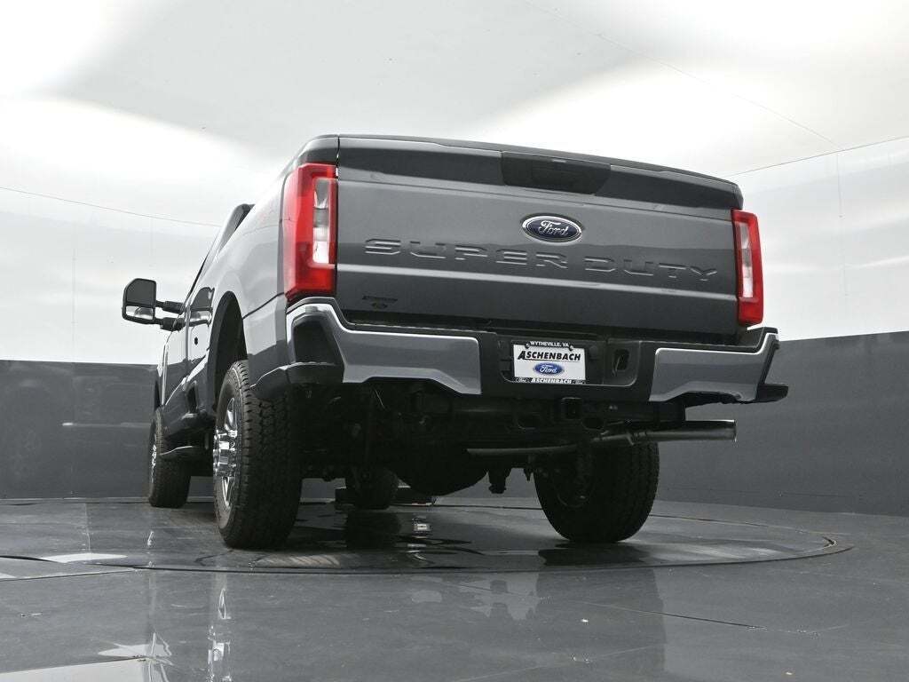 2025 Ford F-350 Super Duty XLT