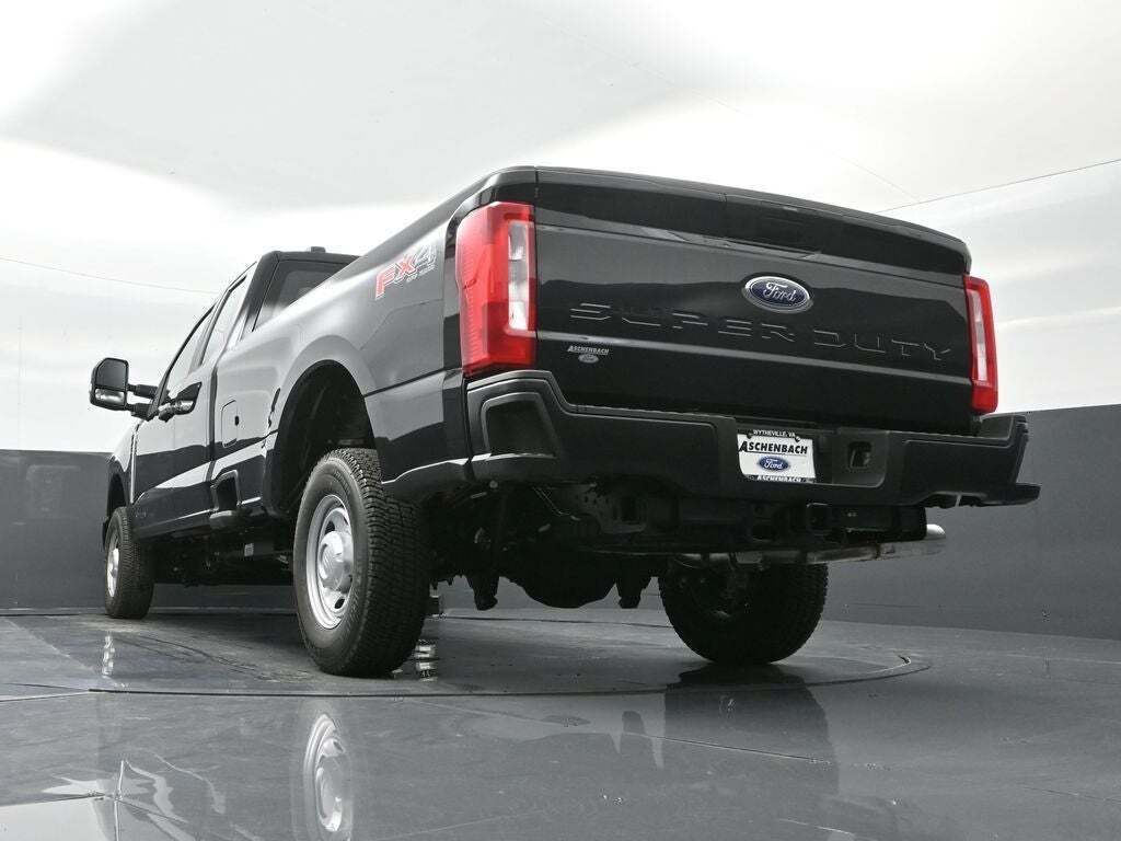 2025 Ford F-250 Super Duty XL