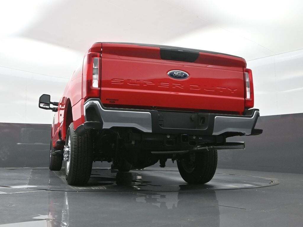 2025 Ford F-350 Super Duty XLT
