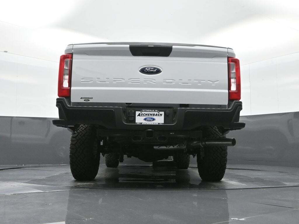 2025 Ford F-250 Super Duty XL