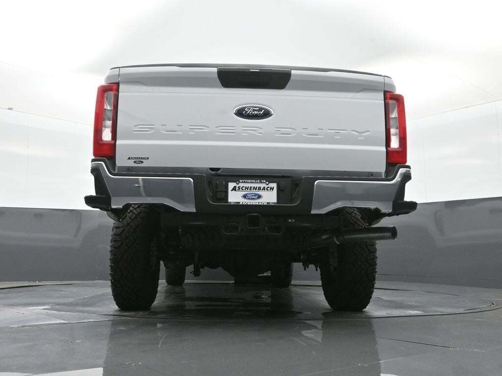 2025 Ford F-350 Super Duty XLT