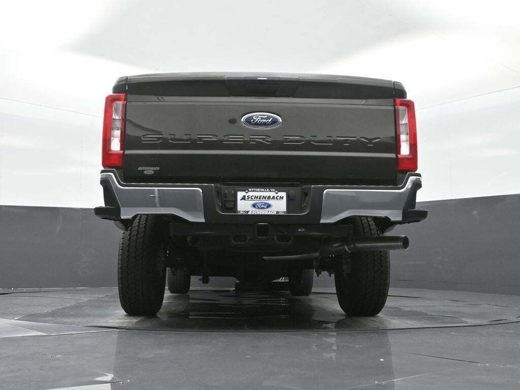 2025 Ford F-350 Super Duty XLT