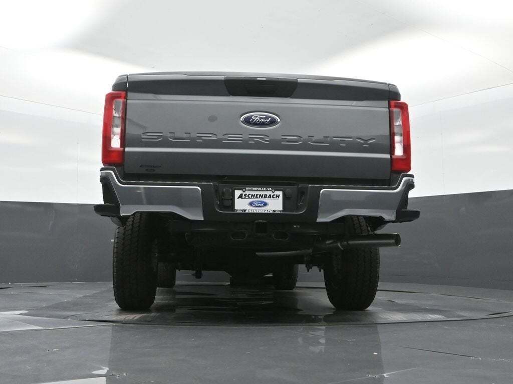 2025 Ford F-350 Super Duty XLT