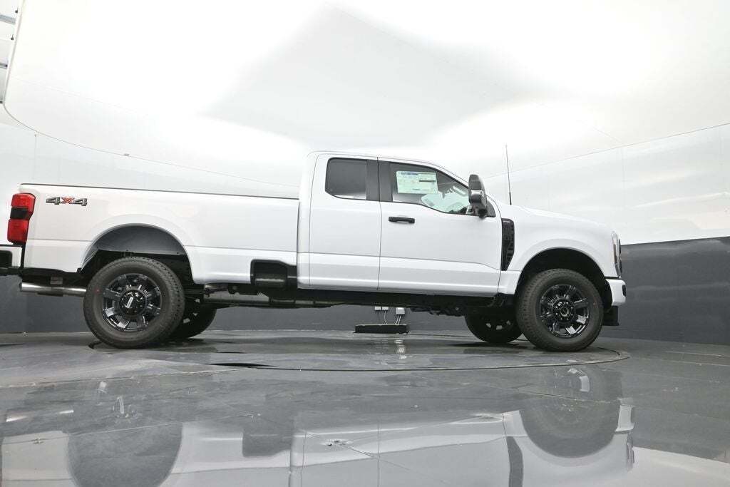 2025 Ford F-350 Super Duty XL