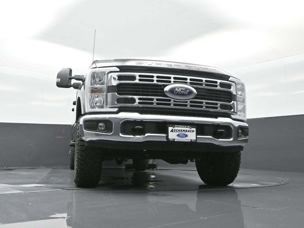 2025 Ford F-350 Super Duty XLT