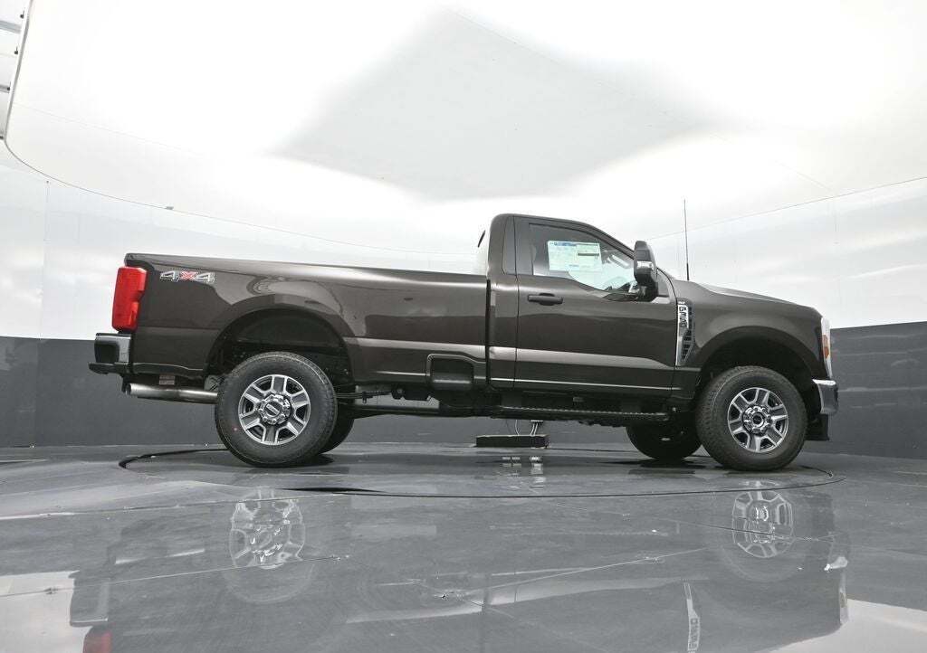 2025 Ford F-350 Super Duty XLT