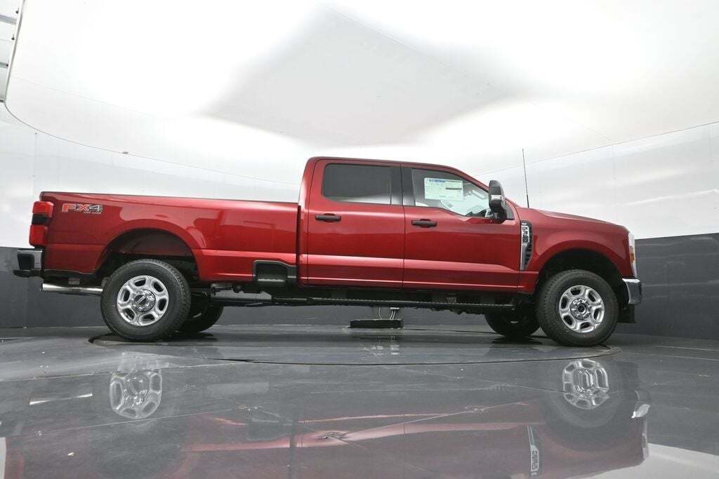 2025 Ford F-350 Super Duty XLT