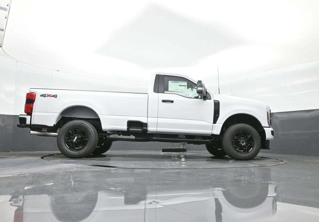 2025 Ford F-350 Super Duty XL