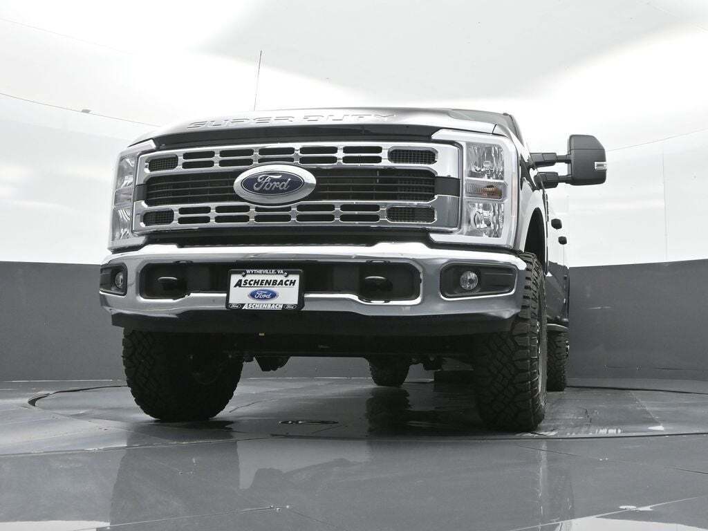 2025 Ford F-350 Super Duty XLT