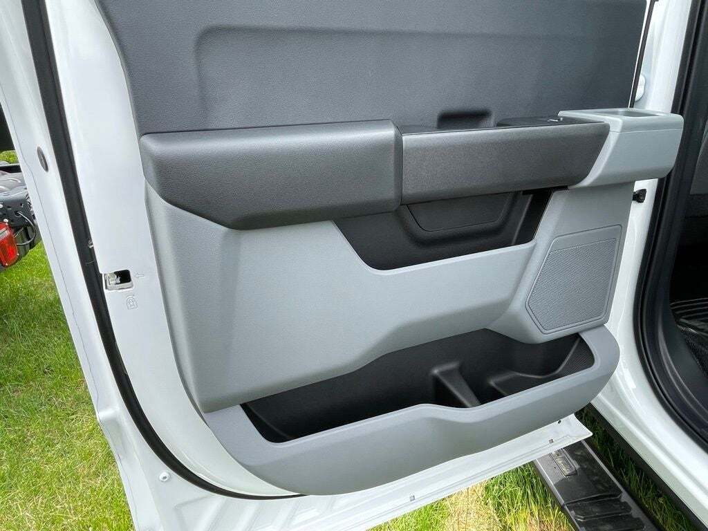 2025 Ford F-350 Super Duty XL